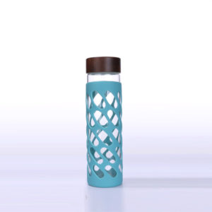 22oz BPA-free water bottle wide mouth reusable glass bottle with silicone sleeve