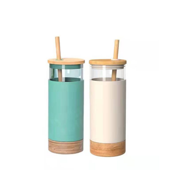 New design Glass Tumbler Straw Silicone Protective Sleeve Bamboo Lid Cups with Bamboo Base